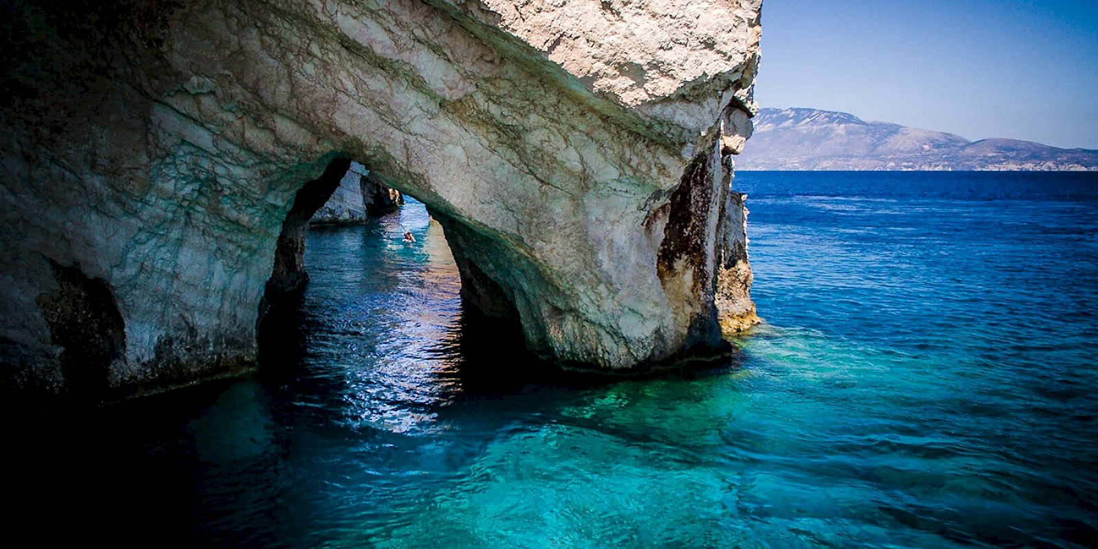 Fidelity Travel Book Now