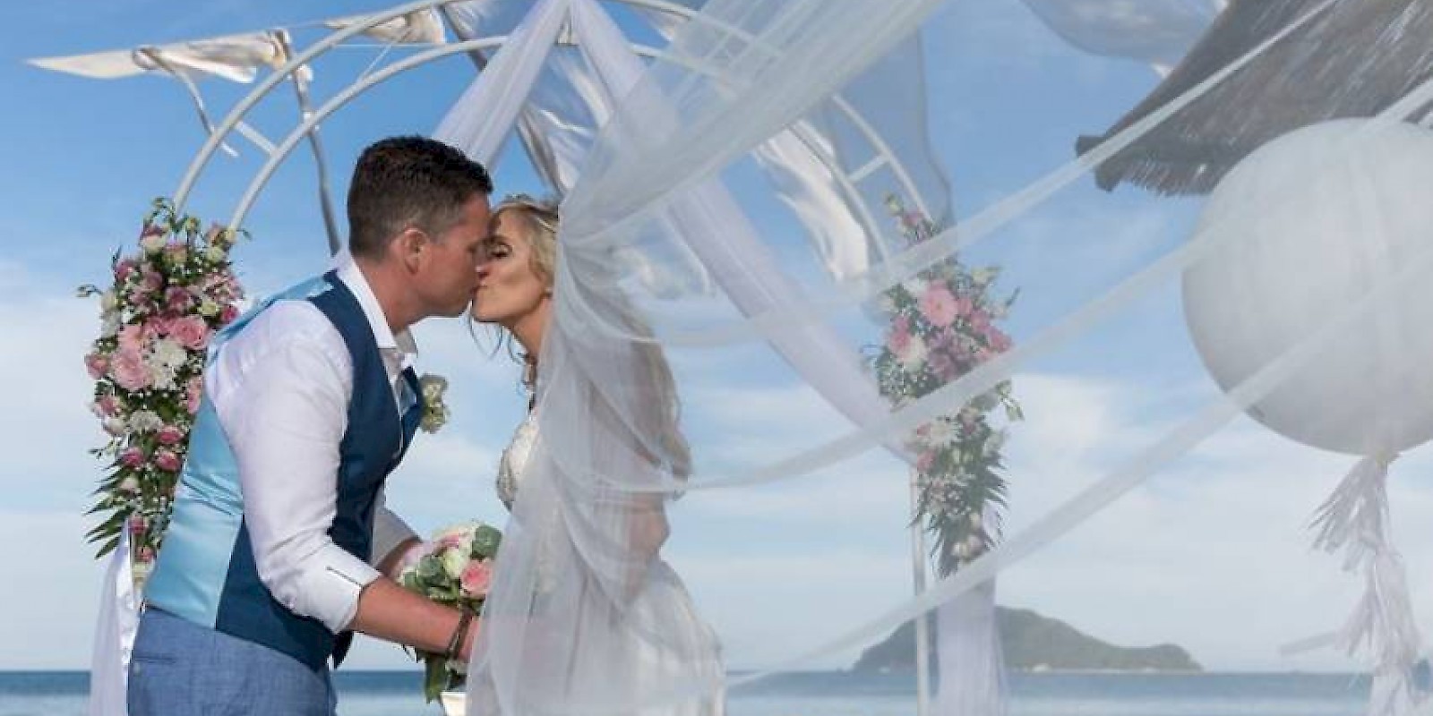 Fidelity Travel Book Now