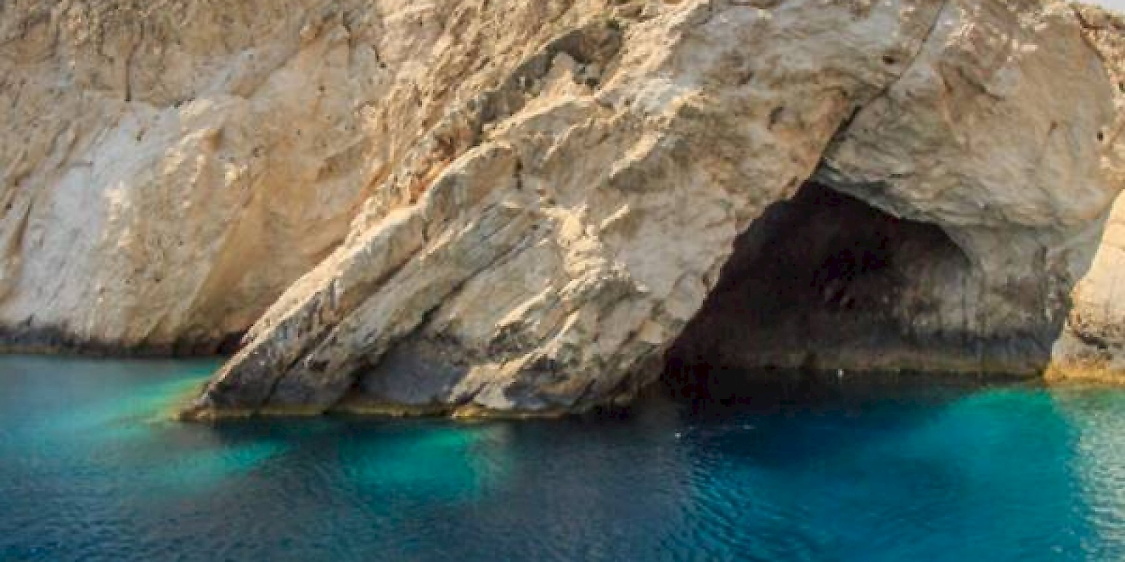 Fidelity Travel Book Now