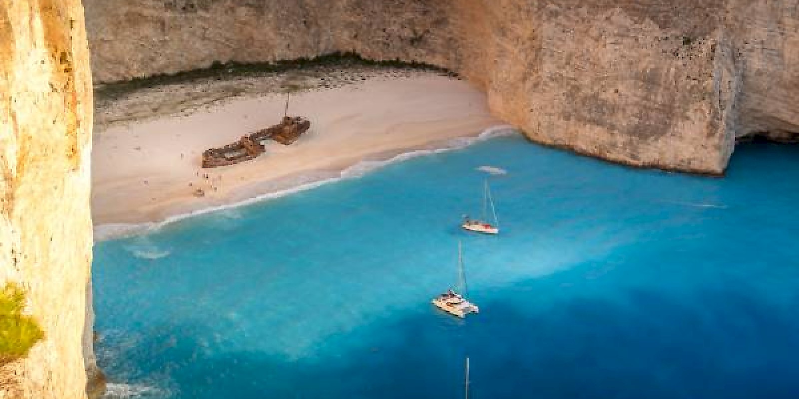 Fidelity Travel Book Now