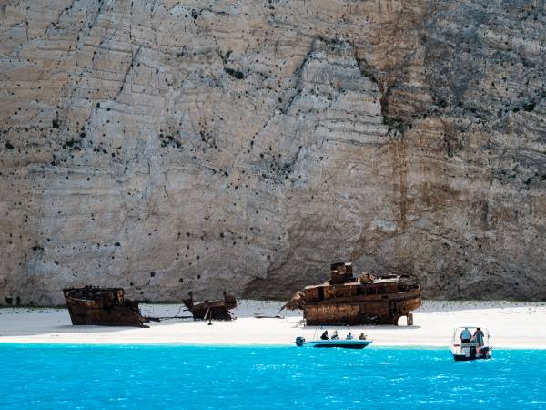 Shipwreck & Blue Caves, Exo Hora, Kampi & Keri Lake